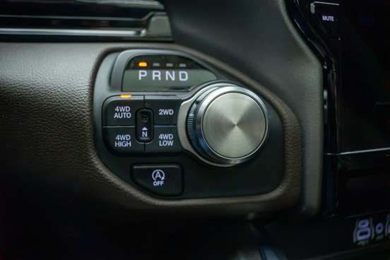 RAM-1500-3.0 HURRICANE 6 BITURBO GASOLINA LARAMIE CD 4X4 AUTOMÁTICO RAM-1500-2024