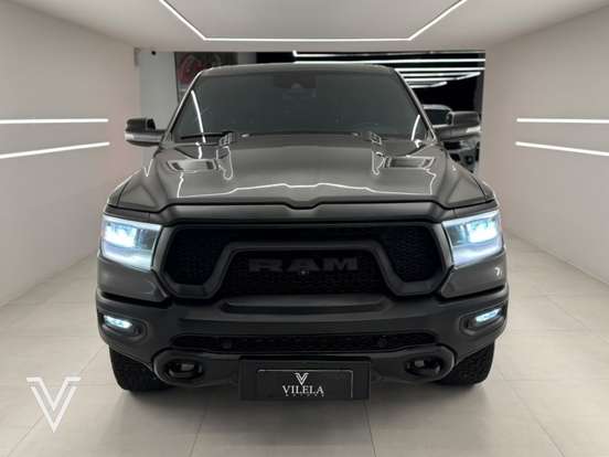 RAM-1500-5.7 V8 GASOLINA REBEL CD 4X4 AUTOMÁTICO RAM-1500-2023