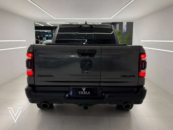 RAM-1500-5.7 V8 GASOLINA REBEL CD 4X4 AUTOMÁTICO RAM-1500-2023
