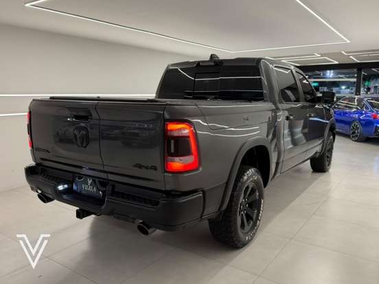 RAM-1500-5.7 V8 GASOLINA REBEL CD 4X4 AUTOMÁTICO RAM-1500-2023