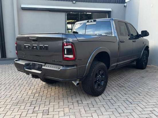 RAM-2500-6.7 I6 TURBO DIESEL NIGHT EDITION CD 4X4 AUTOMÁTICO RAM-2500-2022