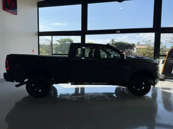 RAM-3500-6.7 I6 TURBO DIESEL LARAMIE NIGHT EDITION CD 4X4 AUTOMÁTICO RAM-3500-2026