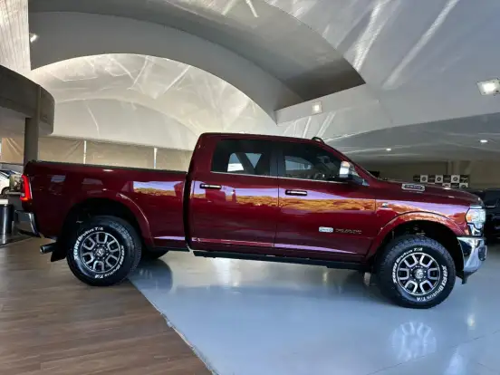 RAM-3500-6.7 I6 TURBO DIESEL LIMITED LONGHORN CD 4X4 AUTOMÁTICO RAM-3500-2022