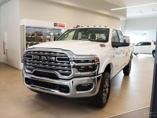 RAM-3500-6.7 I6 TURBO DIESEL LIMITED LONGHORN CD 4X4 AUTOMÁTICO RAM-3500-2026
