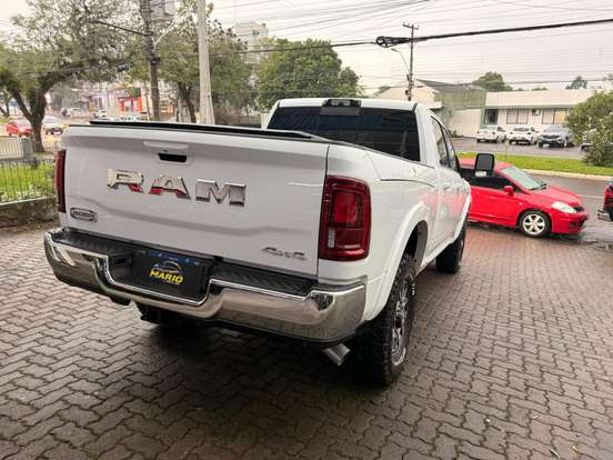 RAM-3500-6.7 I6 TURBO DIESEL LIMITED LONGHORN CD 4X4 AUTOMÁTICO RAM-3500-2025