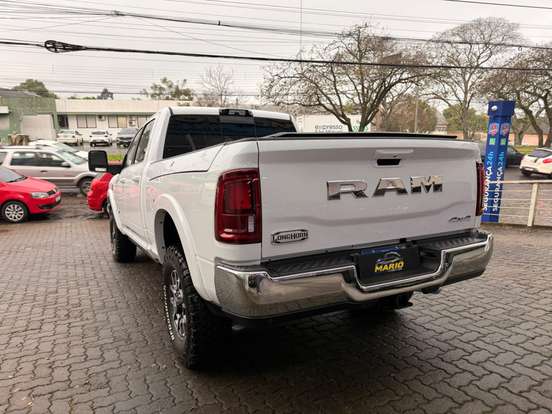 RAM-3500-6.7 I6 TURBO DIESEL LIMITED LONGHORN CD 4X4 AUTOMÁTICO RAM-3500-2025