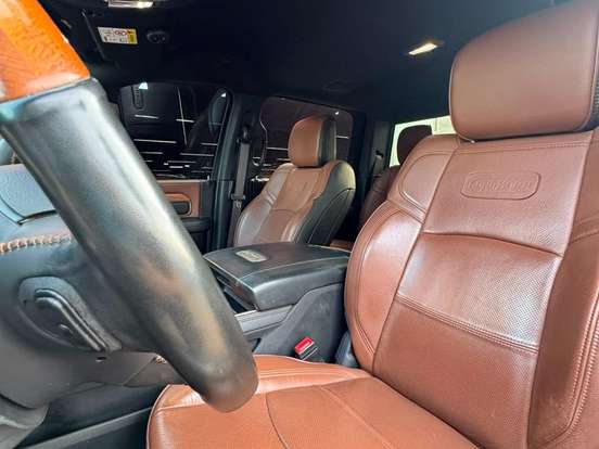 RAM-3500-6.7 I6 TURBO DIESEL LIMITED LONGHORN CD 4X4 AUTOMÁTICO RAM-3500-2022