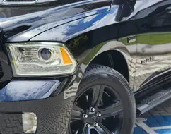 RAM CLASSIC 5.7 V8 GASOLINA LARAMIE NIGHT EDITION CD 4X4 AUTOMÁTICO RAM CLASSIC 5.7 V8 GASOLINA LARAMIE NIGHT EDITION CD 4X4 AUTOMÁTICO