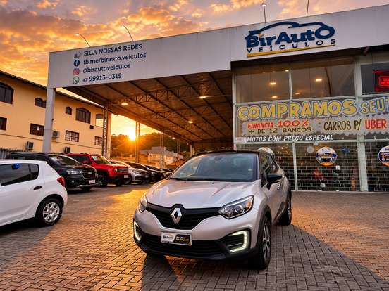 RENAULT-CAPTUR-2017