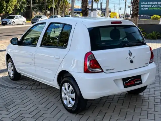 RENAULT-CLIO-1.0 EXPRESSION 16V FLEX 4P MANUAL RENAULT-CLIO-2015
