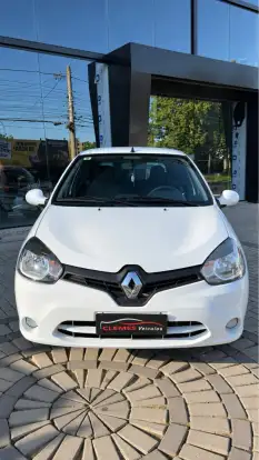RENAULT-CLIO-2015