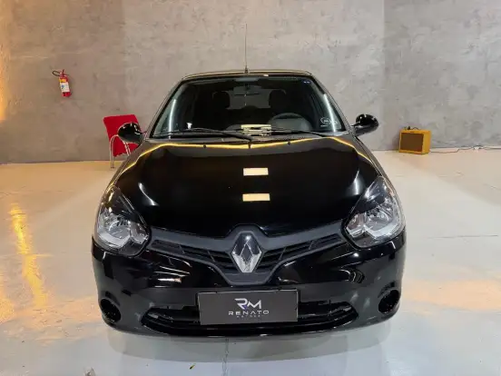 RENAULT-CLIO-2015
