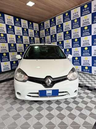 RENAULT-CLIO-2016