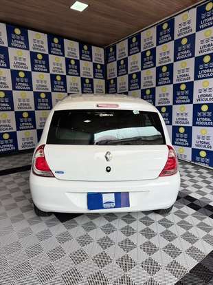 RENAULT-CLIO-2016