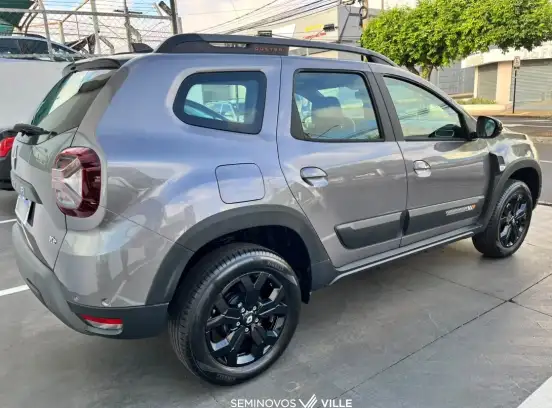 RENAULT-DUSTER-2025