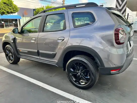 RENAULT-DUSTER-2025