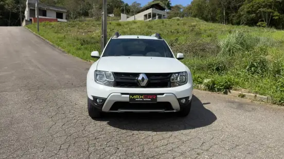 RENAULT-DUSTER-2017