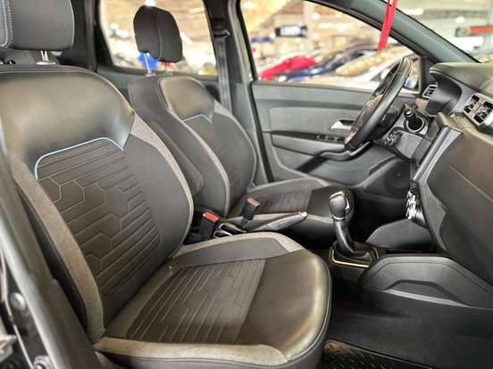 RENAULT-DUSTER-2020