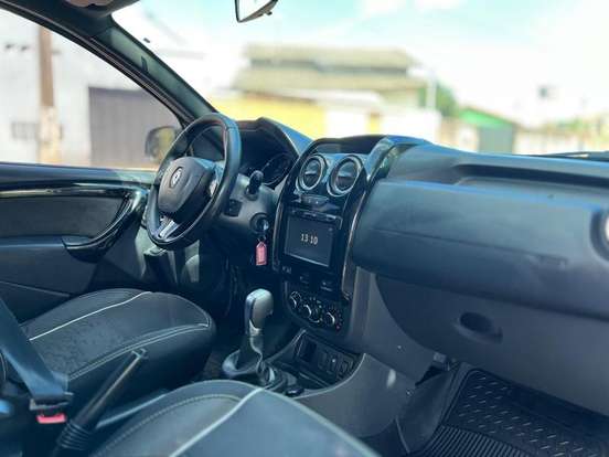 RENAULT-DUSTER-2018