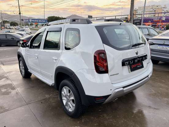RENAULT-DUSTER-2.0 DYNAMIQUE 4X2 16V FLEX 4P AUTOMÁTICO RENAULT-DUSTER-2016