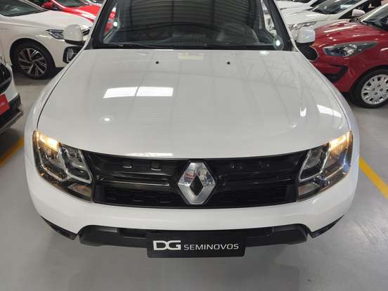 RENAULT-DUSTER OROCH-2019