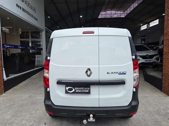 RENAULT-KANGOO-2024