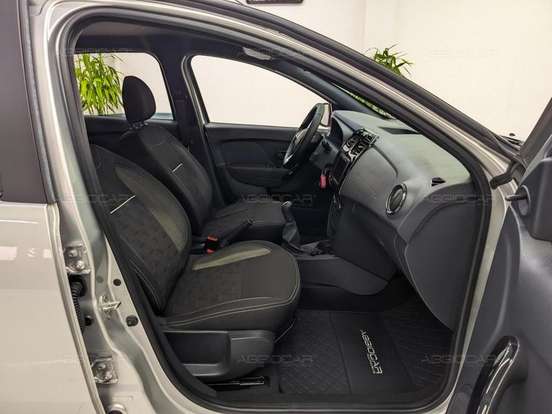 RENAULT-LOGAN-1.0 12V SCE FLEX ZEN MANUAL RENAULT-LOGAN-2022