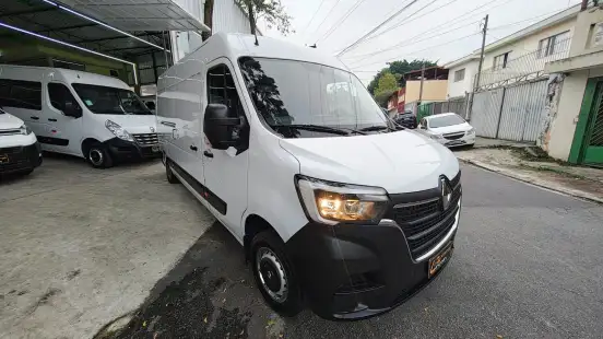 RENAULT-MASTER-2024