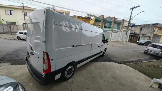 RENAULT-MASTER-2024