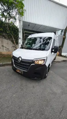 RENAULT-MASTER-2024