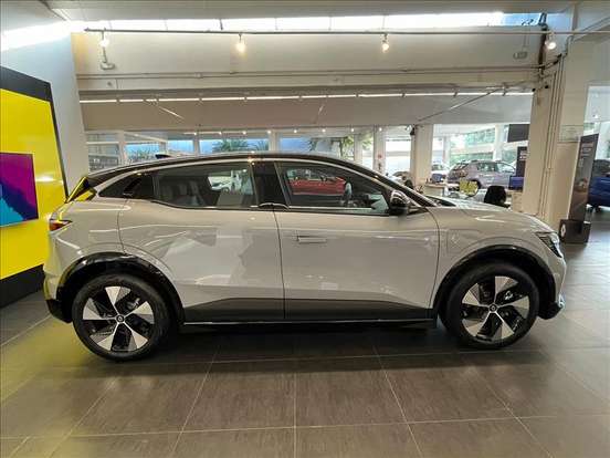 RENAULT-MEGANE-60 KW ELÉTRICO E-TECH EV60 RENAULT-MEGANE-2025