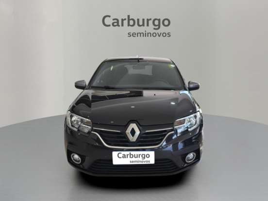RENAULT-SANDERO-2021