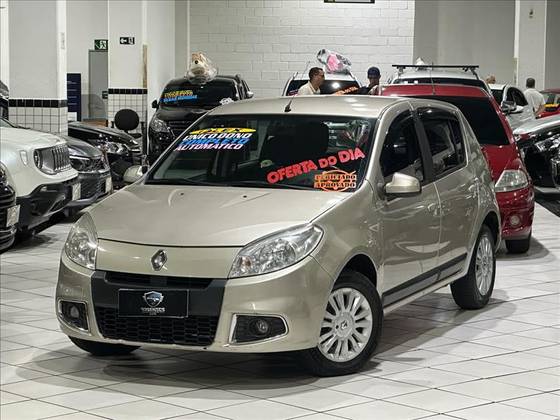 RENAULT SANDERO 1.6 PRIVILÉGE 16V FLEX 4P AUTOMÁTICO