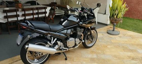 SUZUKI BANDIT N1200 