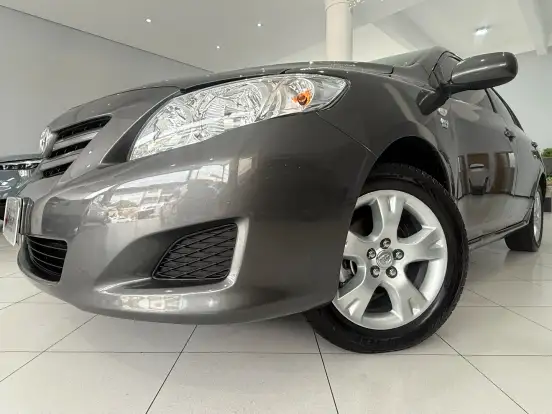 TOYOTA-COROLLA-2011