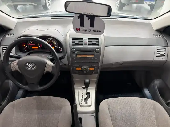TOYOTA-COROLLA-2011