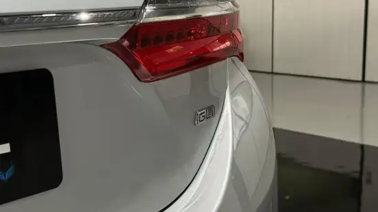 TOYOTA-COROLLA-2018