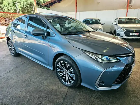 TOYOTA-COROLLA-2021
