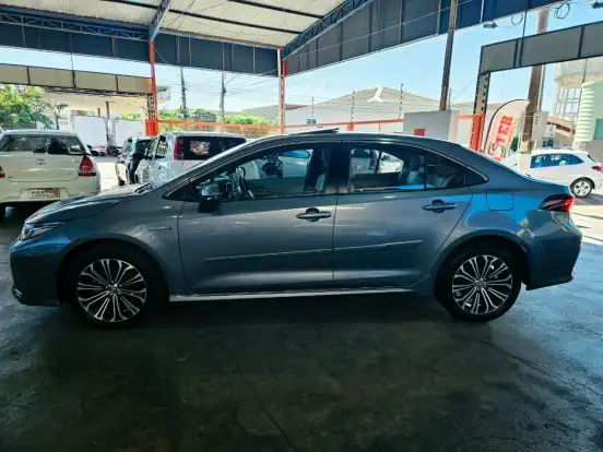 TOYOTA-COROLLA-2021