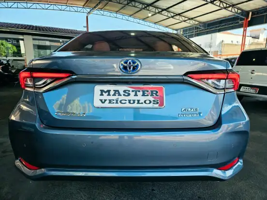 TOYOTA-COROLLA-2021