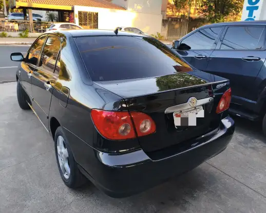 TOYOTA-COROLLA-2005