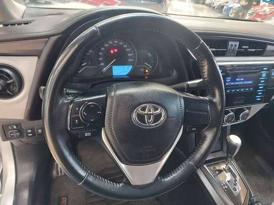 TOYOTA-COROLLA-2018
