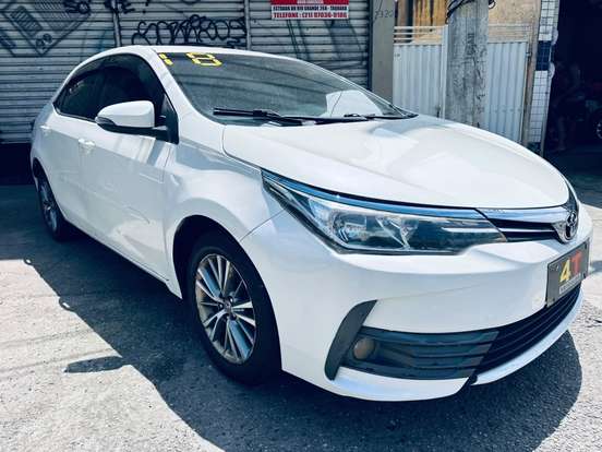 TOYOTA-COROLLA-2018
