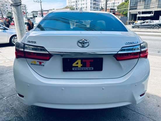 TOYOTA-COROLLA-1.8 GLI 16V FLEX 4P AUTOMÁTICO TOYOTA-COROLLA-2018