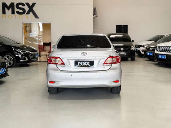TOYOTA-COROLLA-2011