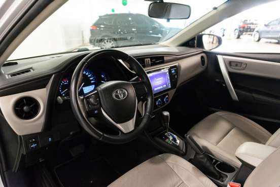 TOYOTA-COROLLA-2017