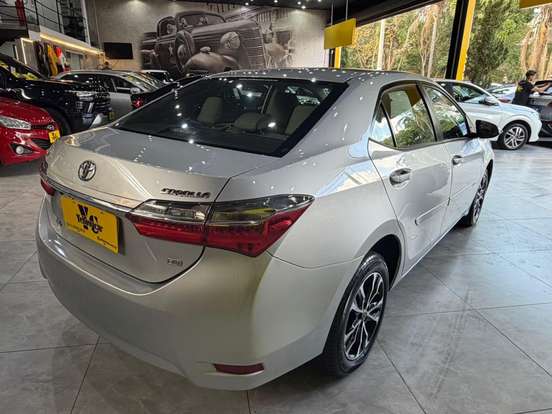 TOYOTA-COROLLA-2017