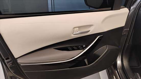 TOYOTA-COROLLA-2026