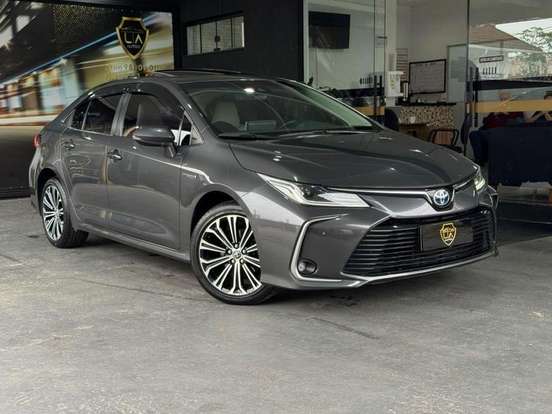 TOYOTA-COROLLA-2023
