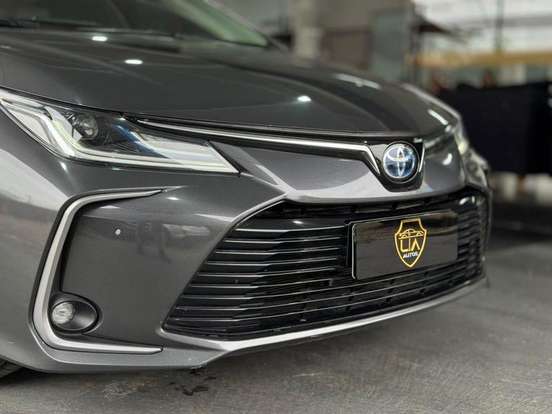 TOYOTA-COROLLA-2023